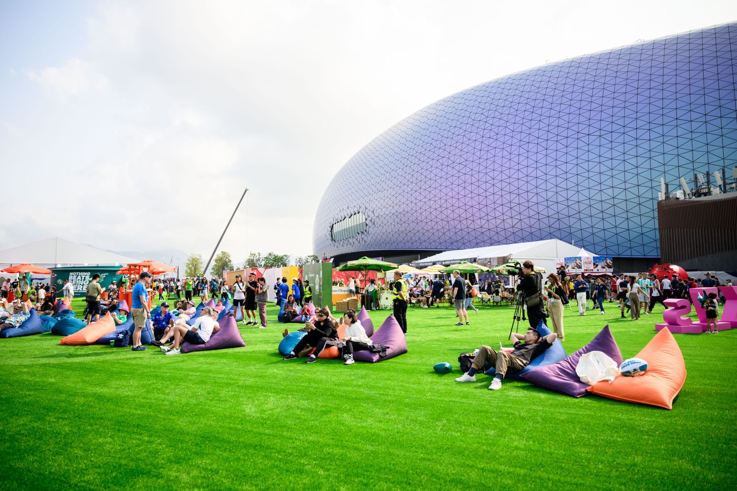 50TH ANNUAL CATHAY/HSBC HONG KONG SEVENS SHARES SPORTING STAGE 120,000 TICKETS SOLD WITH THREE WEEKS TO GO